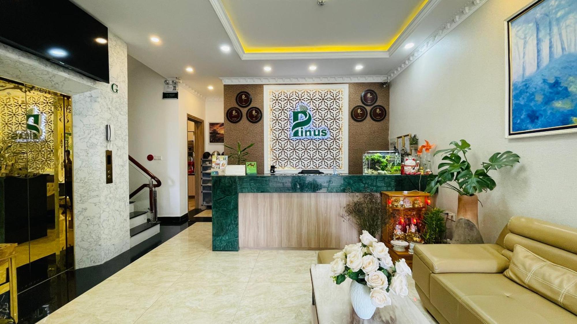 Pinus Hotel Dalat Exterior foto