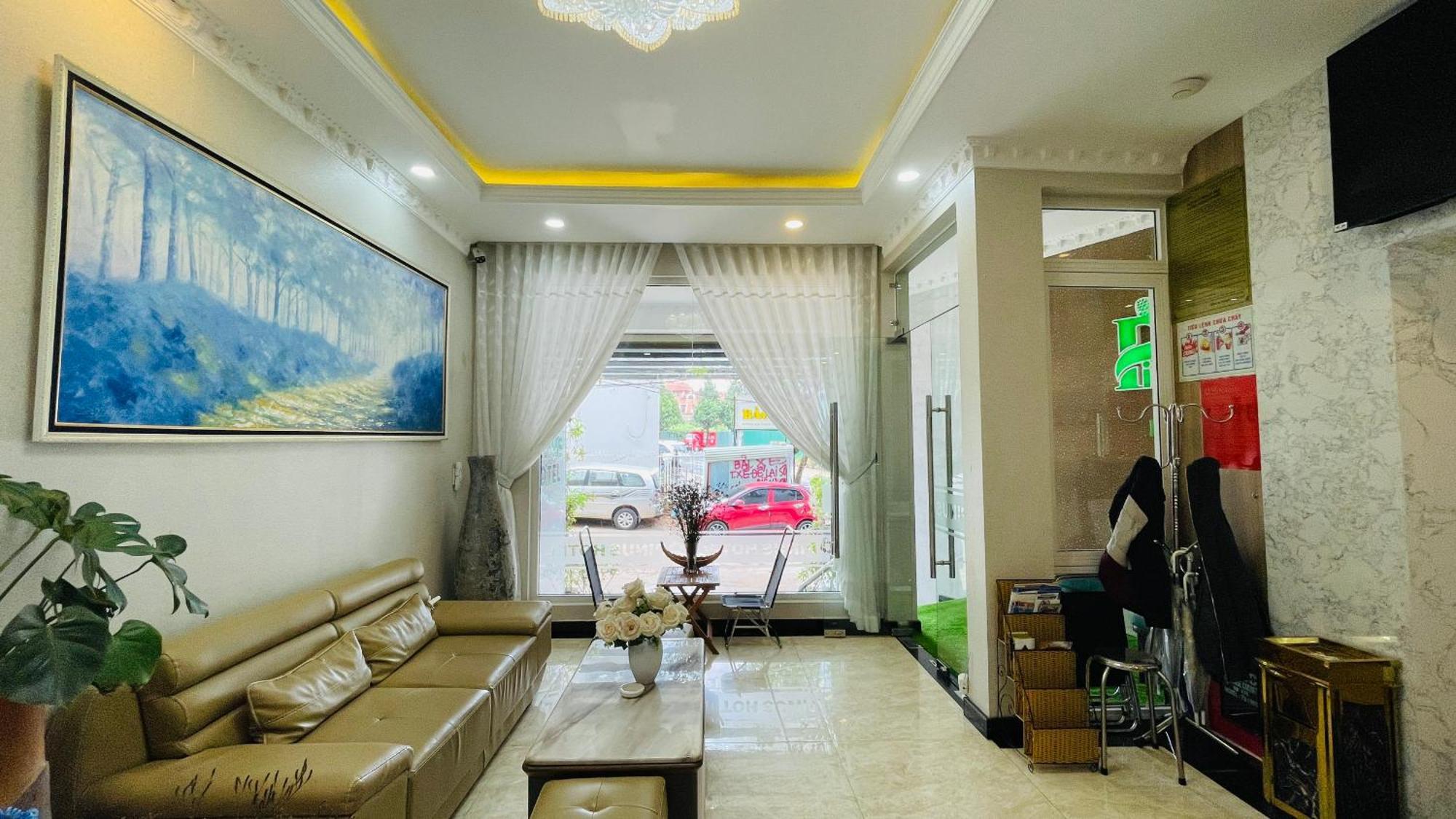 Pinus Hotel Dalat Exterior foto