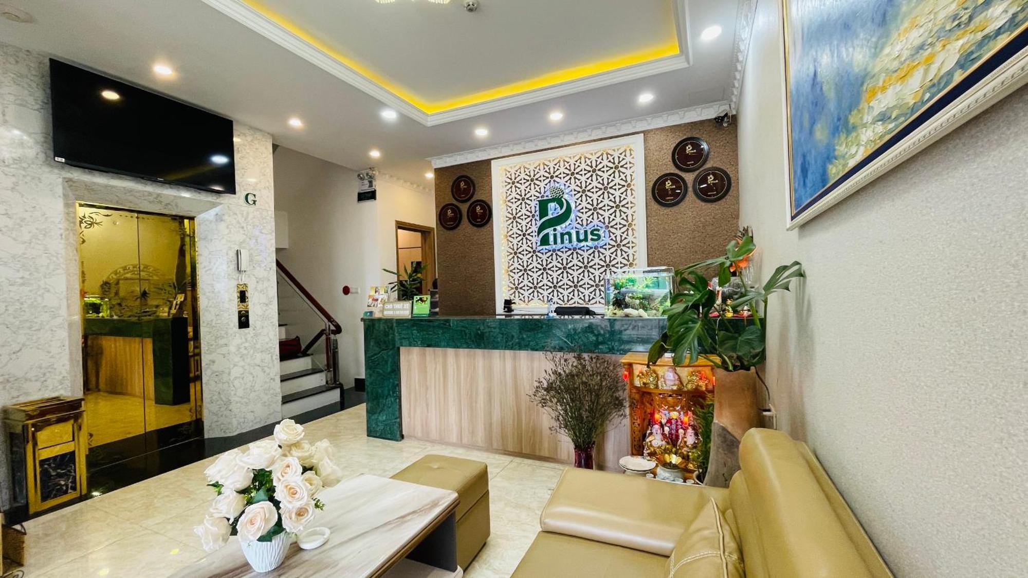 Pinus Hotel Dalat Exterior foto
